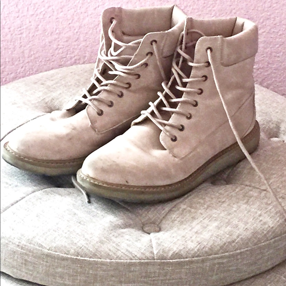 Cliffs Boots. Dusty Pink. SIZE 10M.